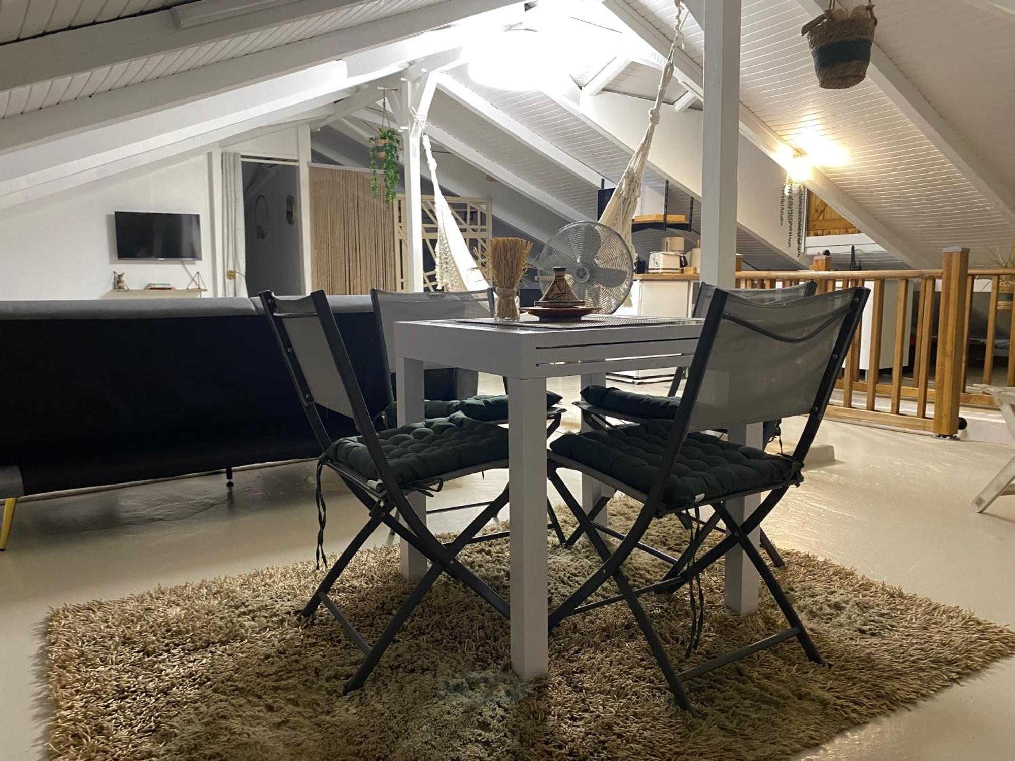 Homestay L'ismenia *