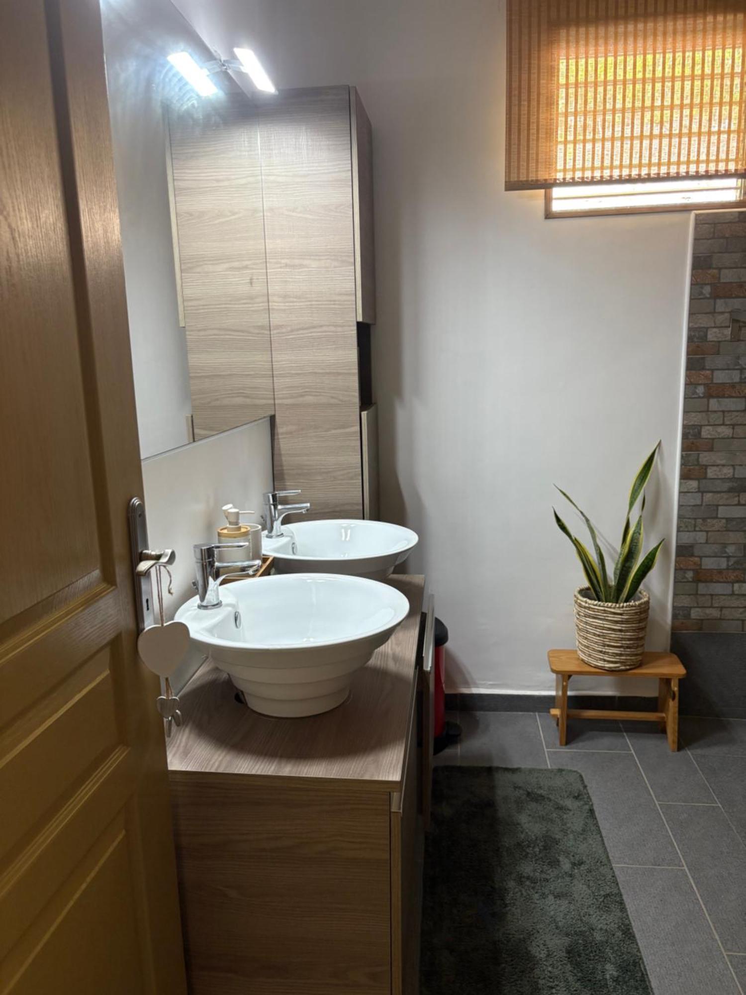 Homestay L'ismenia